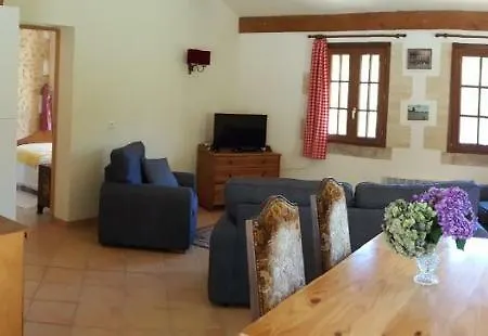La Joubertie Holiday home